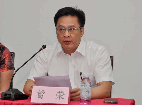 附院新院长曾荣同志近日上任