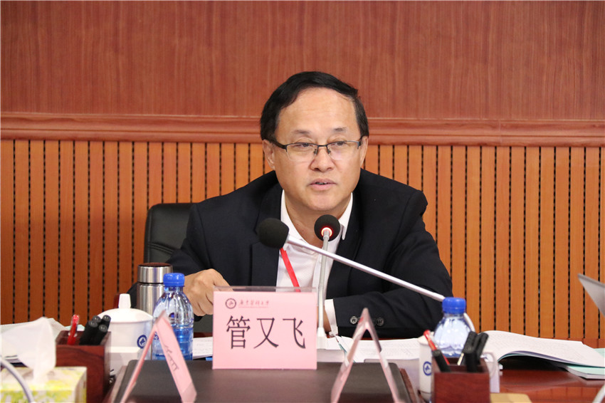 附属医院副院长(主持工作)刘华锋,药学学科带头人崔燎,基础医学院院长